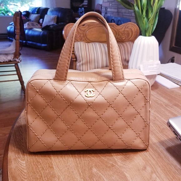 Auth Chanel Wild Stitch Handbag - Picture 2 of 8